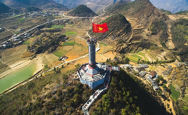 Cột cờ Lũng Cú